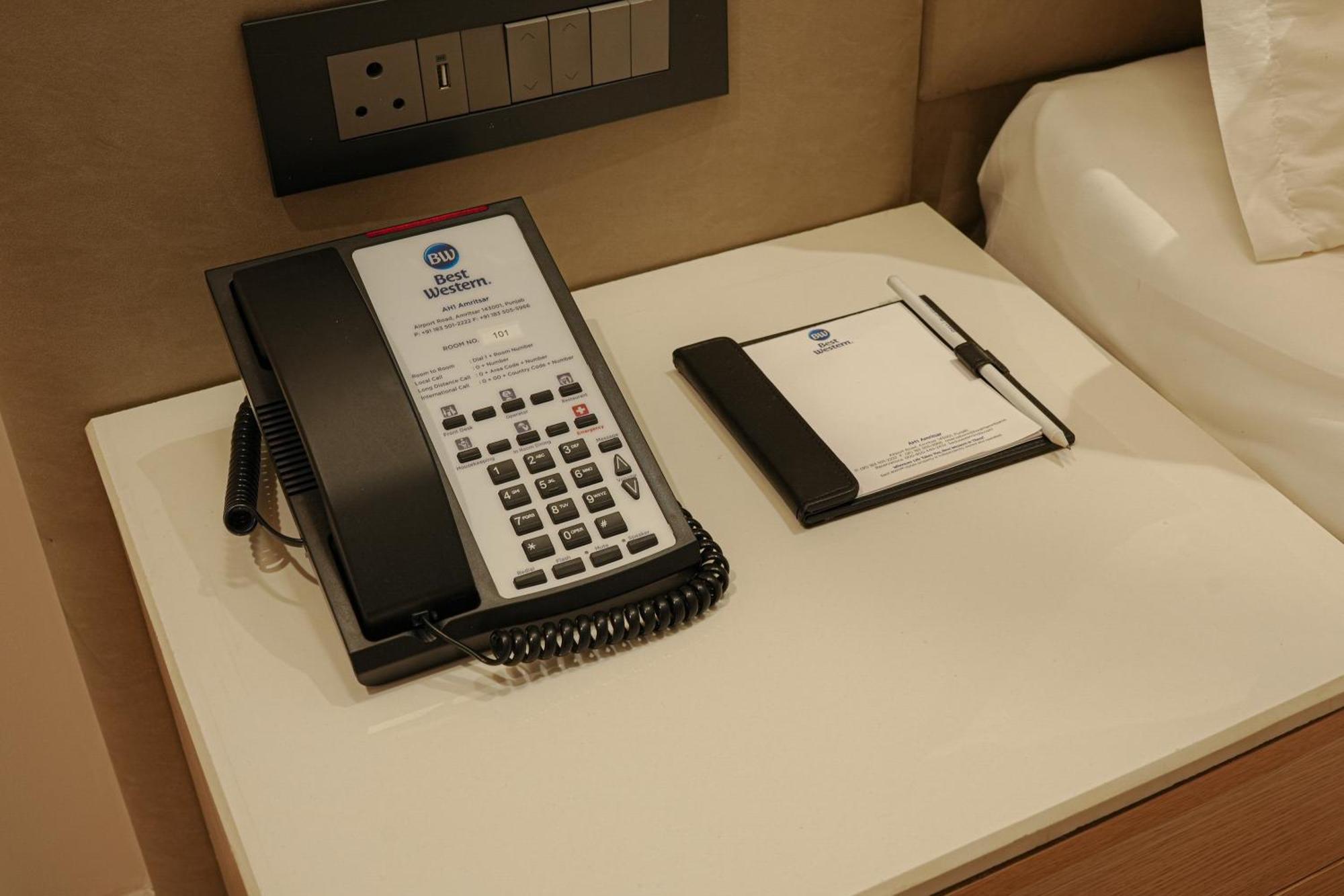Best Western Ah1 Amritsar Extérieur photo